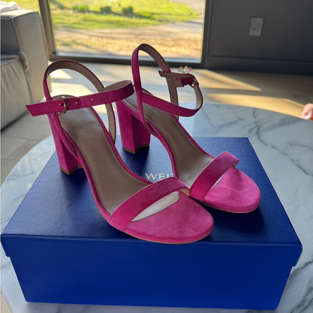 Brand new unworn Stuart Weitzman suede pink shoes